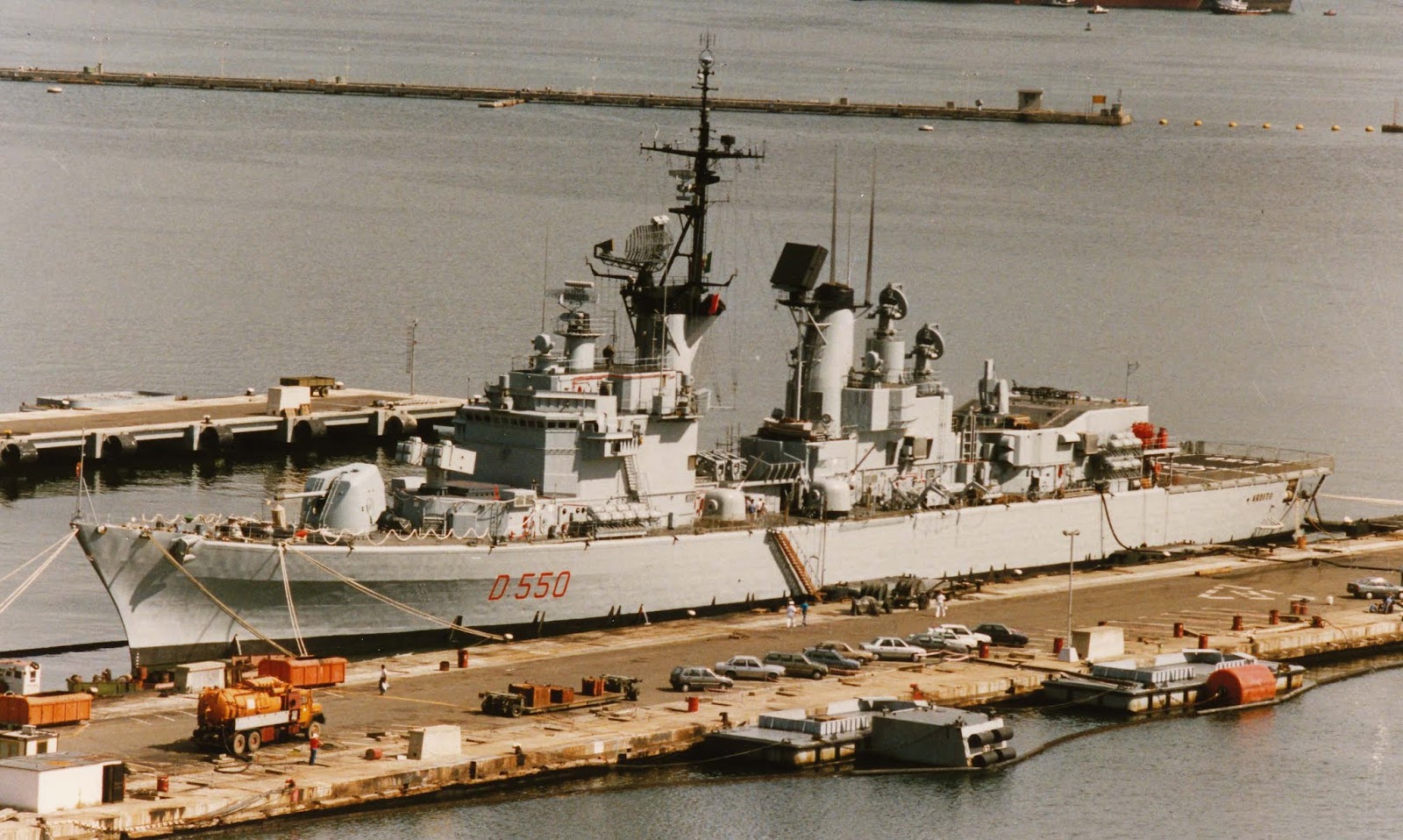 SI VIS PACEM, PARA BELLUM Cacciatorpediniere lanciamissili AUDACE e ARDITO