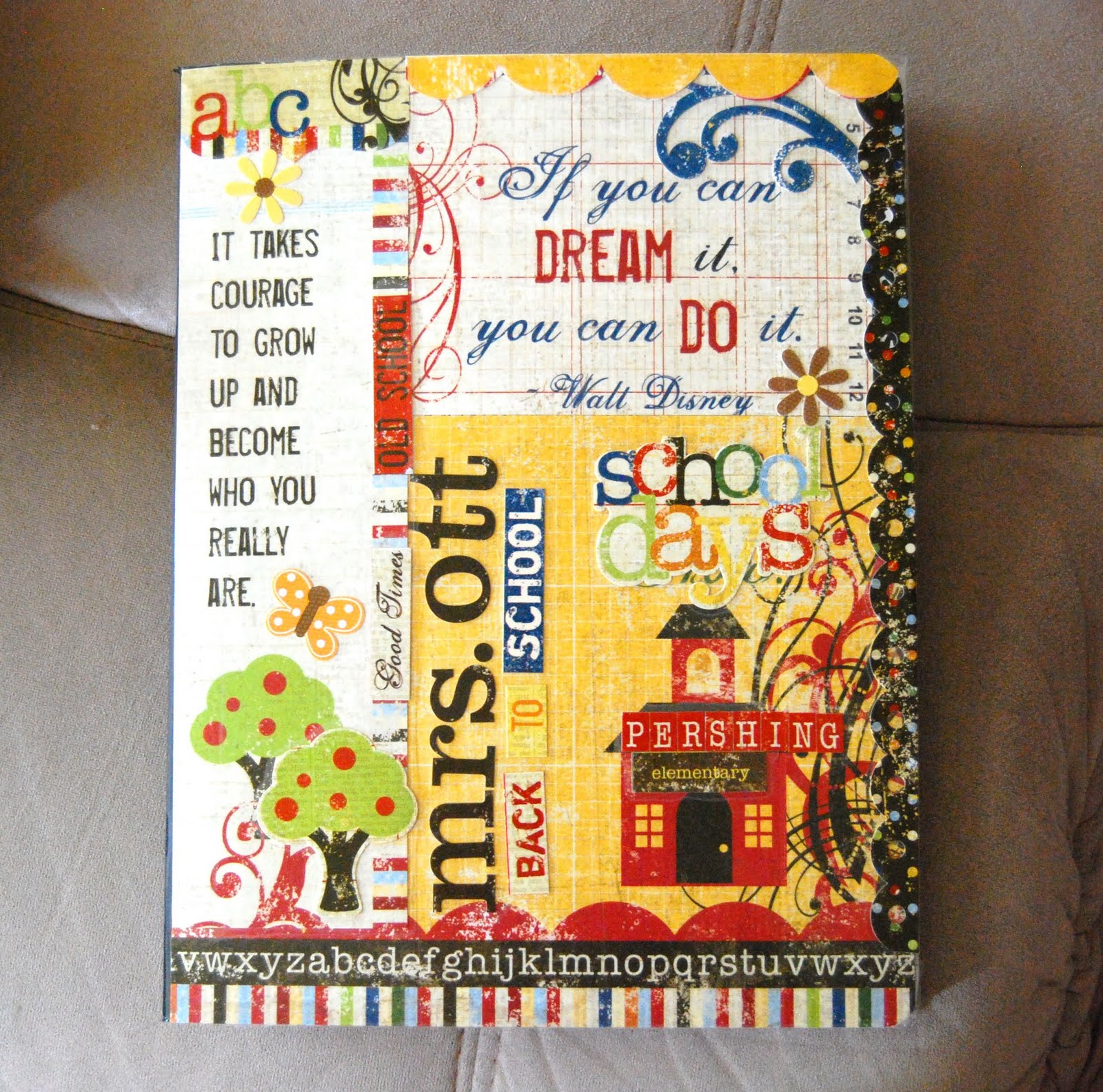 Decorate notebook pages image