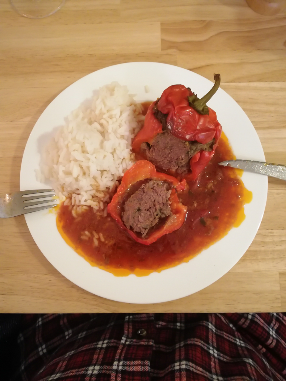 Wolkenfees Küchenwerkstatt: Gefüllte Paprikaschoten aus dem Römertopf ... Wolkenfees Küchenwerkstatt: Gefüllte Paprikaschoten aus dem Römertopf ...