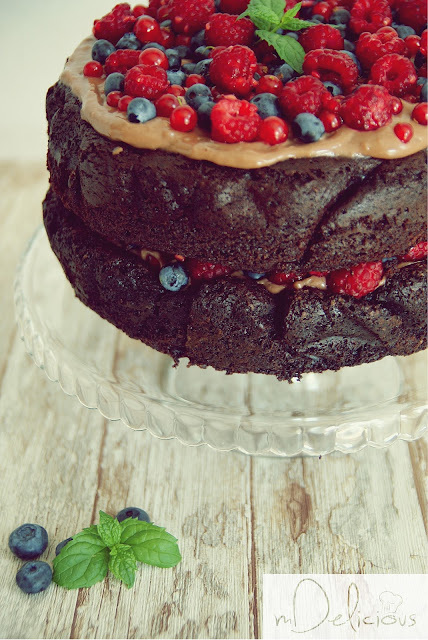 tort czekoladowy, tort z owocami, dobry tort, torty, tort przepis, przepis na tort, tort z malinami, tort z borówkami, tort z porzeczkami, torty, tort urodzinowy, tort na urodziny
