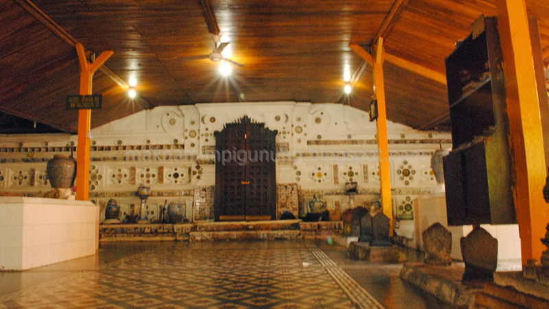 5 Arti Mimpi Ziarah Ke Makam Menurut Primbon Jawa, Diantaranya Ada Makna  Perpisahan Yang Menyedihkan - Tribunbatam.id