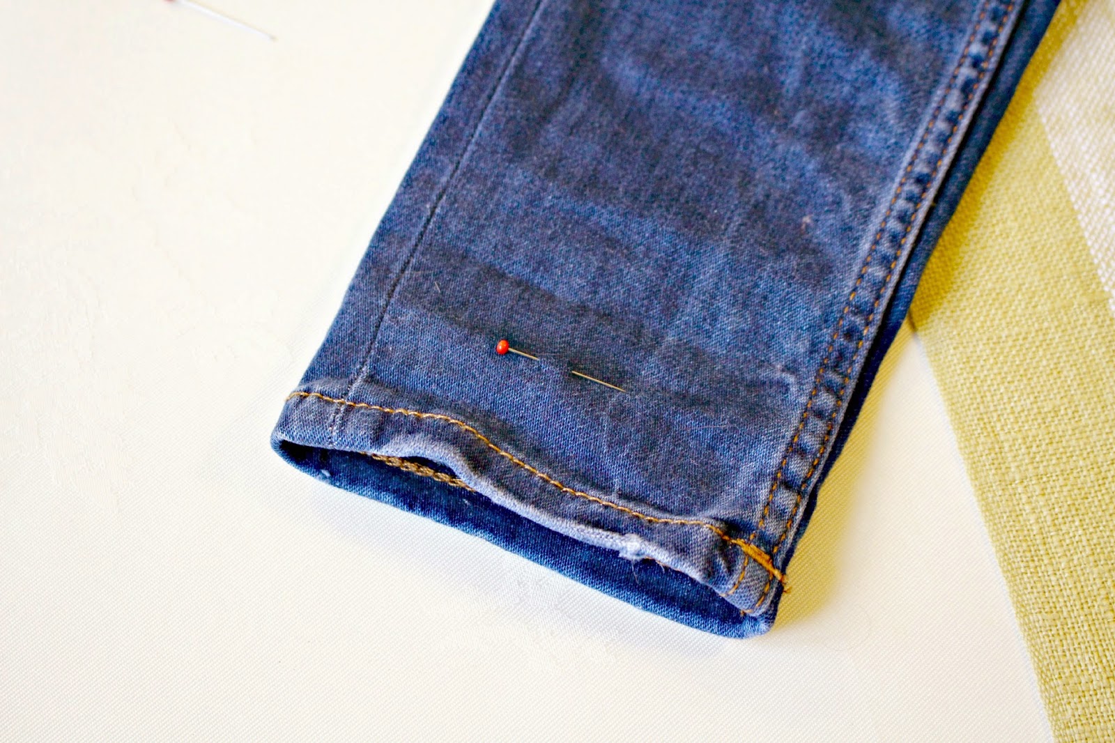 DIY // How to Shorten your Jeans at home Fashion Mumblr