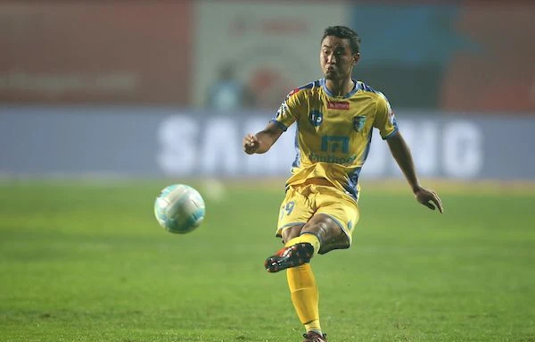 Sports, Kochi, Kerala Blasters, ISL, Football, Football Player, Offer, Lalruatthara, Club, Lalruatthara rejected offers from Jamshedpur FC, Mumbai City FC before signing contract extension with Kerala Blasters