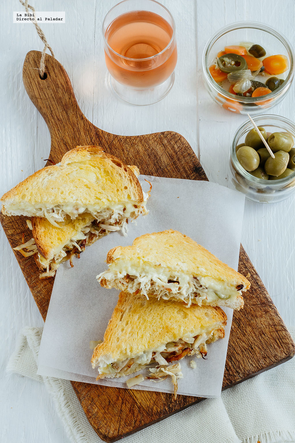 Blog de Recetas Sándwich de pollo y queso camembert. Receta