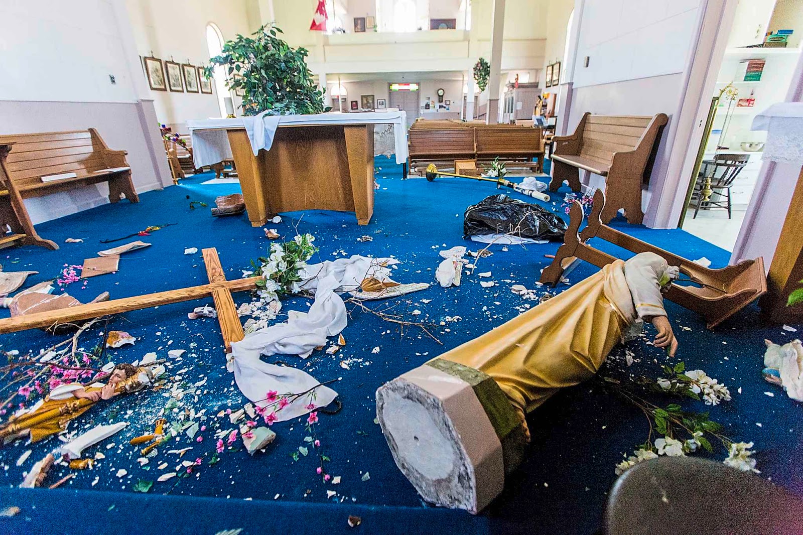 BreakingNews Vandalism in 2 Catholic Churches in Winnipeg, Manitoba