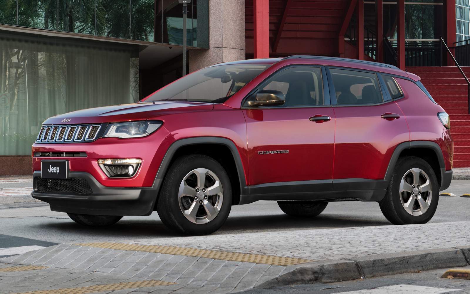 Jeep Compass Sport 2017: fotos da versão de R$ 99.990