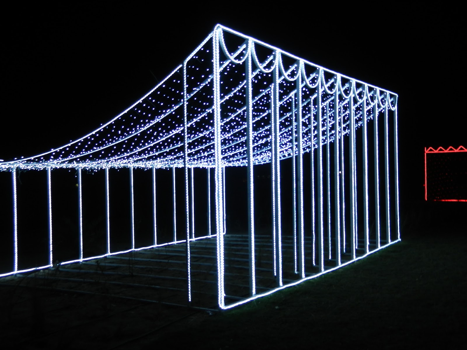 Kuweight 64 AHMADI LIGHTS TURNS MAGICAL FOR KUWAIT NATIONAL AND