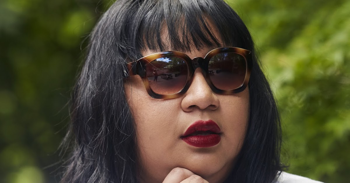 Serendipitous Meetings in Hotel Elevators Jess Molina is a Storyteller