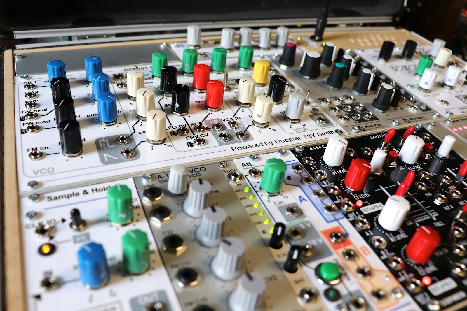 Growing your modular synthesizer for dummies Doepfer on Acid