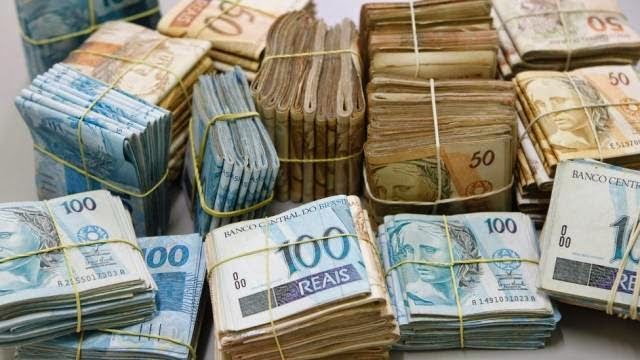 Resultado de imagem para bilhões de reais