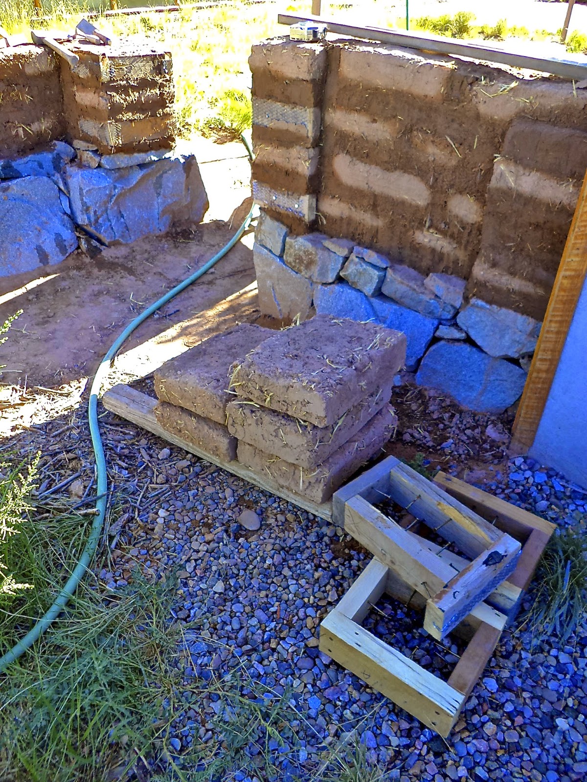 Alt. Build Blog Building An Adobe Wall 3 Putting Up Adobes