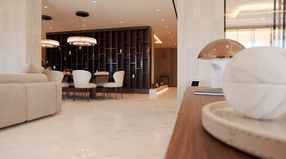 37 Interior Design Photos vs. Luxury Marbella Penthouse By FENDI CASA