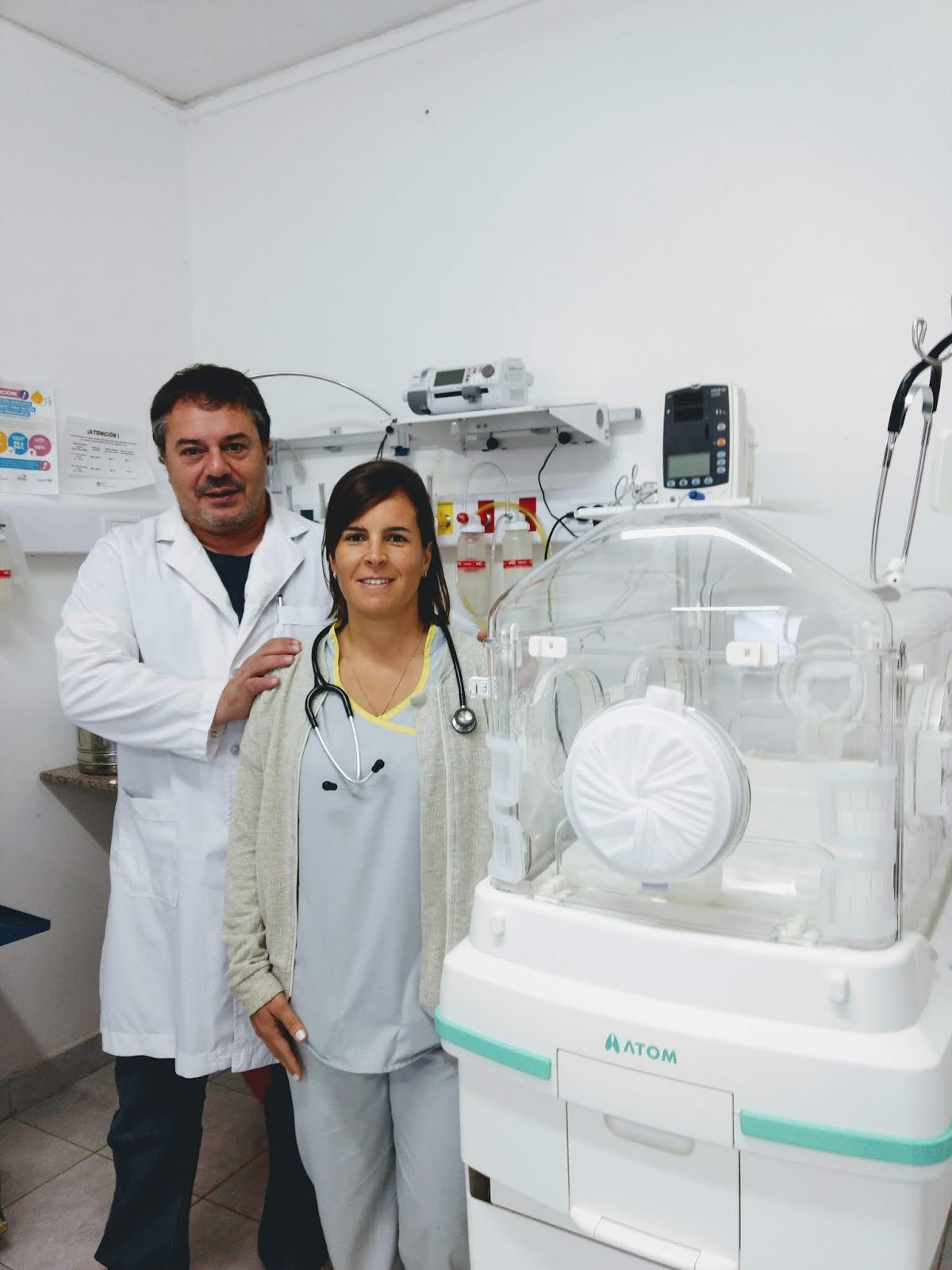 Hospital Zonal General de Las Flores El Hospital incorpora incubadora de última generación Hospital Zonal General de Las Flores El Hospital incorpora incubadora de última generación