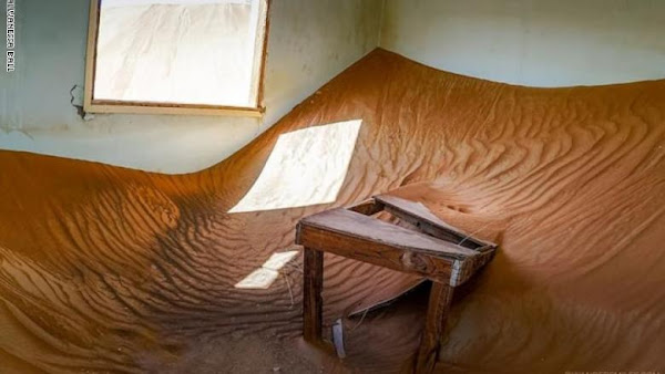 قرية المدام المهجورة التي ابتلعتها رمال الصحراء