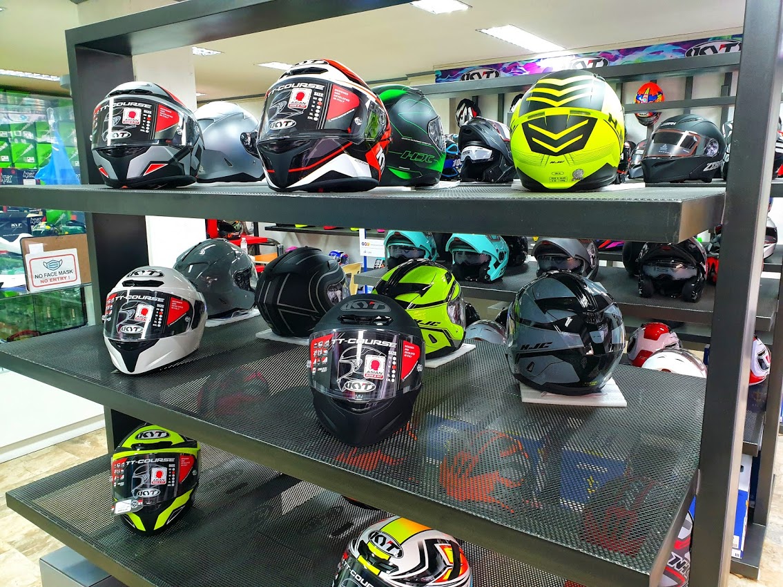GEARS & TECH KYT Helmets at Papajep's and More Motourismo