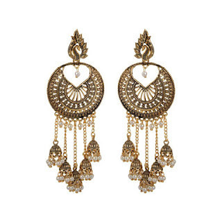 What kind of earring you should wear with Kurtis.