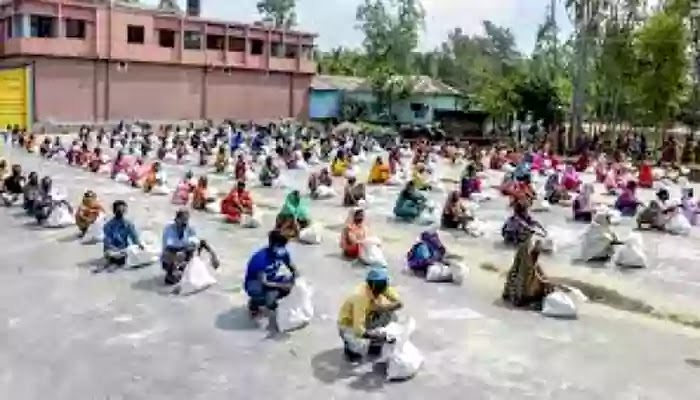 Government has provided relief to 1.5 crore families across the country সারাদেশের দেড় কোটি পরিবার ত্রাণ পেয়েছে সরকার