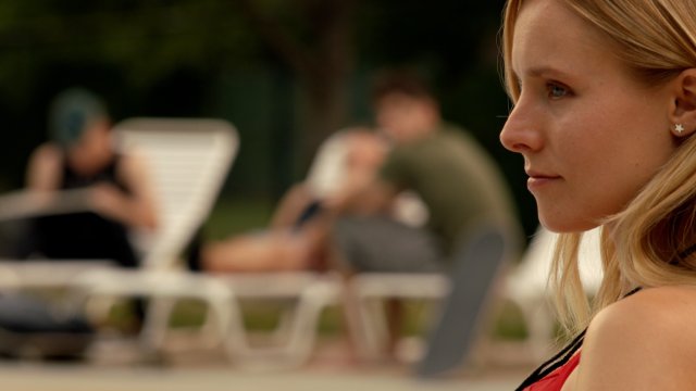 Poolside Growing Pains: Kristen Bell hits honest notes in familiar but  frank, moving \