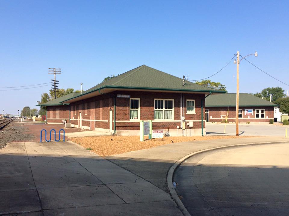 Towns and Nature Effingham, IL Union Station for IC+Pennsy