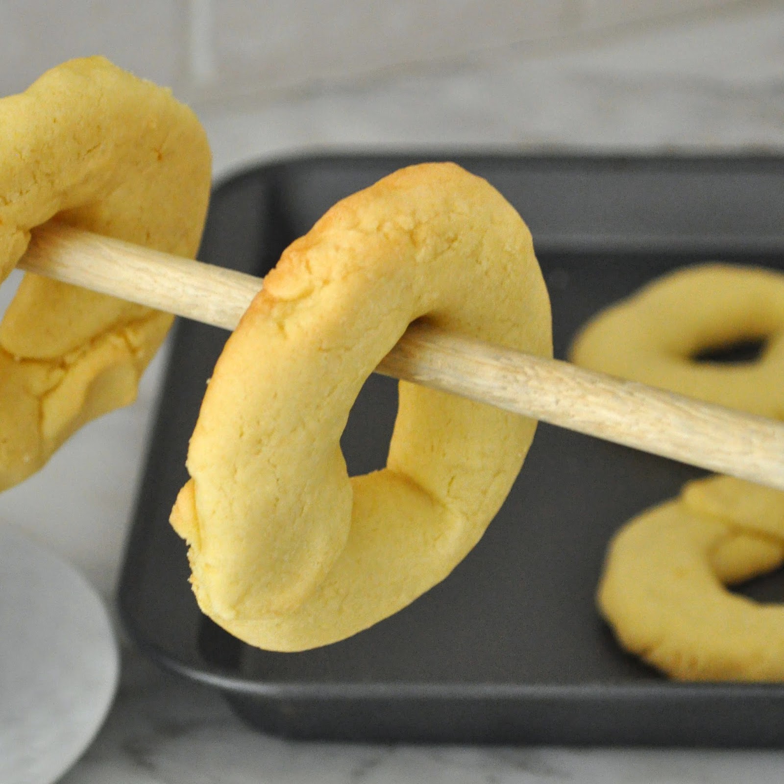 Cooking with Manuela: Traditional Venitian Bussolai Cookies