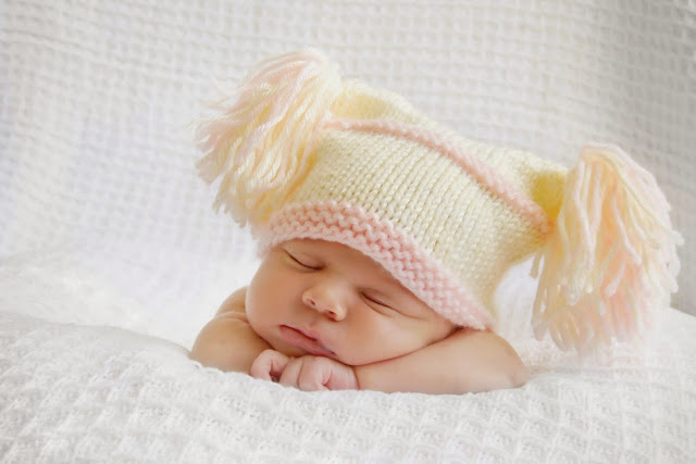19028-Cute Newborn Baby Sleeping HD Wallpaperz