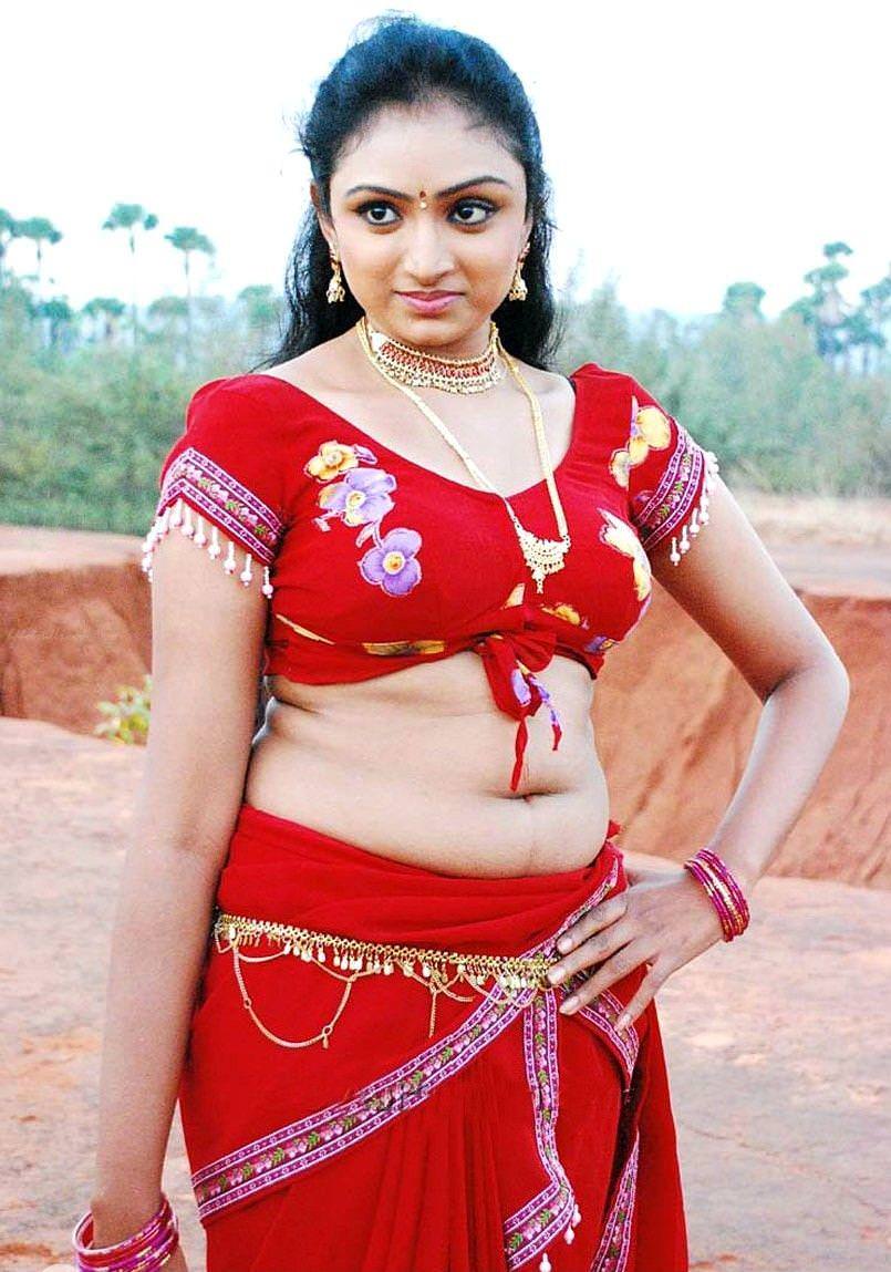 Waheeda Hot Photos Showing Cleavage And Navel Indian Actress 