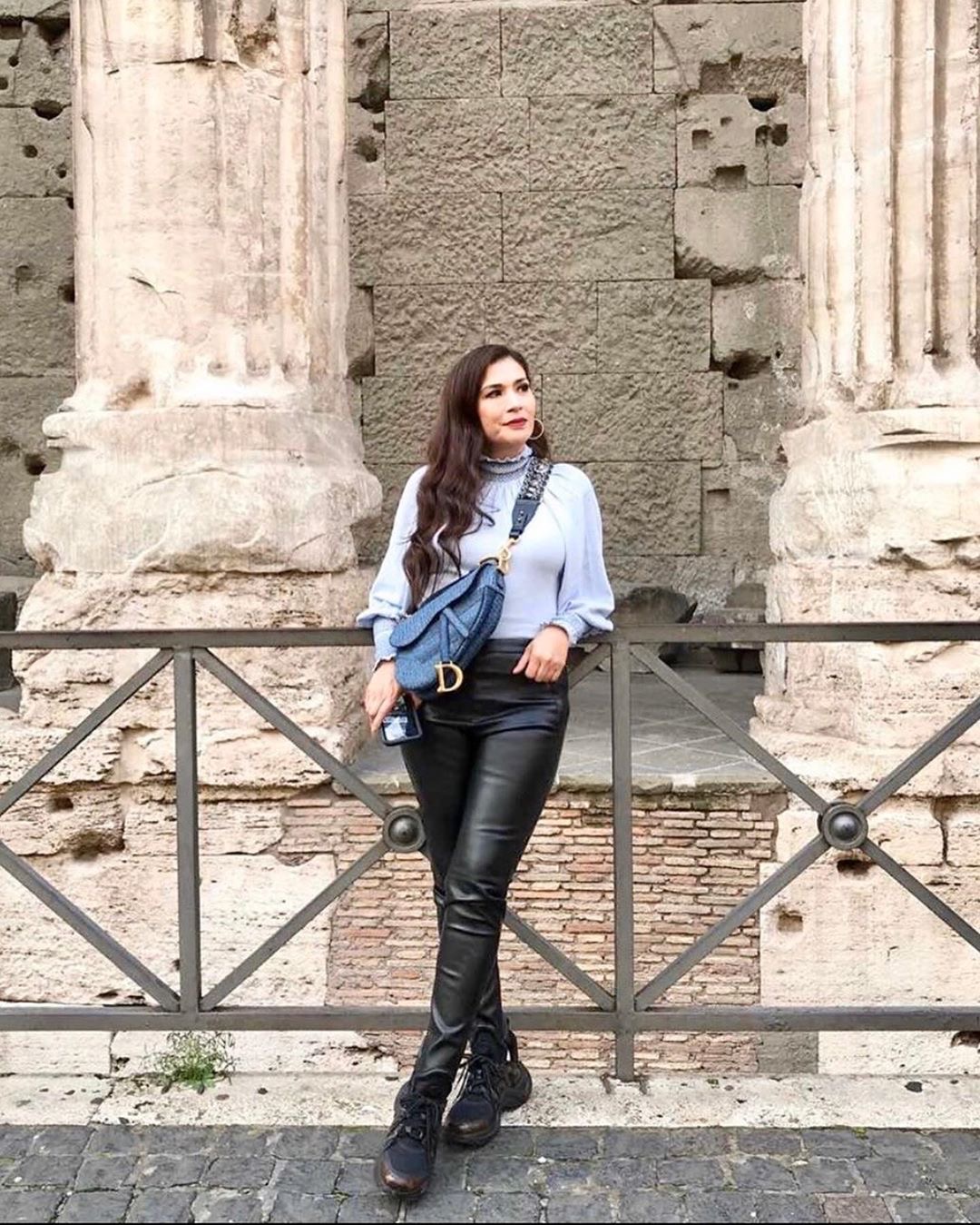 angel locsin casual outfit