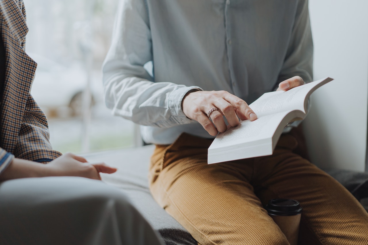 5 Books On How to Improve Communication Skills 5 Books On How to Improve Communication Skills
