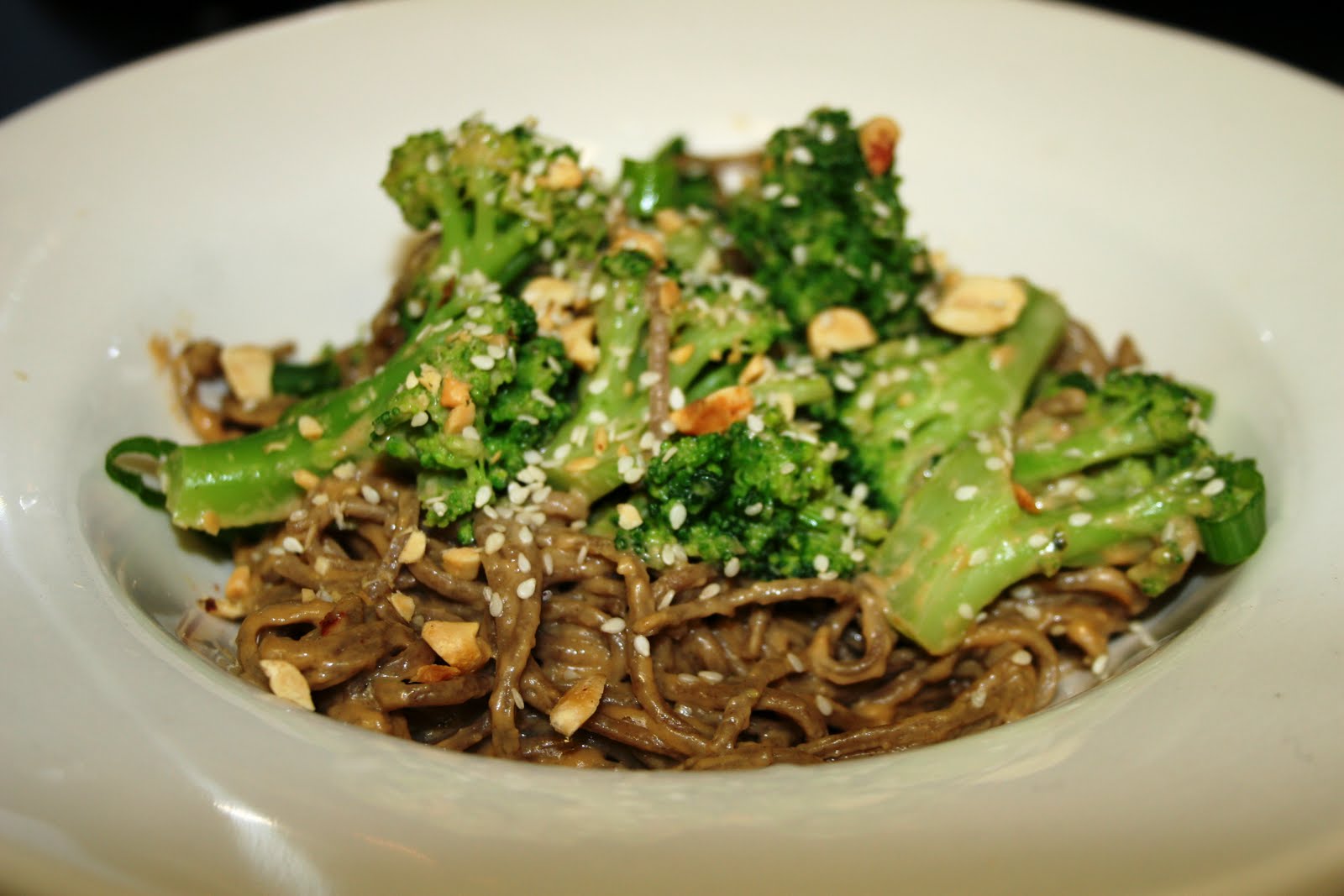 belly bites Spicy Peanut Noodles with Broccoli.