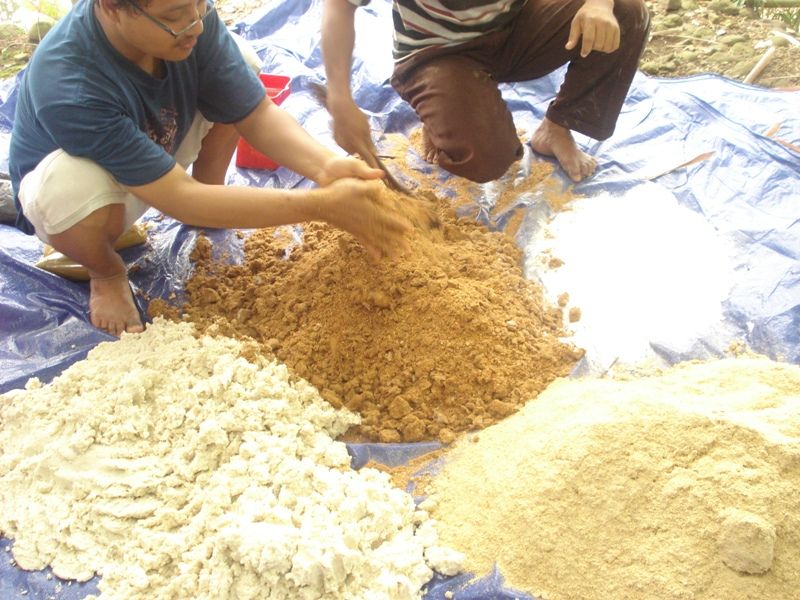 15 Cara Membuat Pakan Ikan Terbaik yang Murah dan Mudah