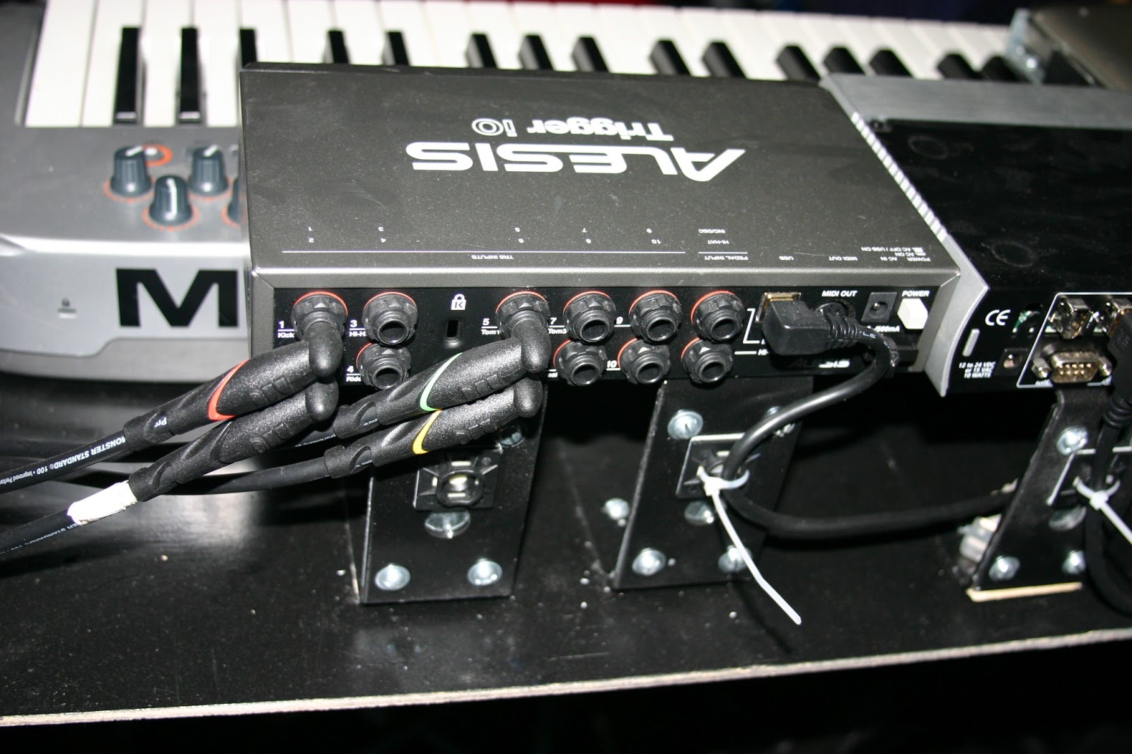 musicasa.oportunidades Para bateristas. ALESIS TRIGGER I/O electronic