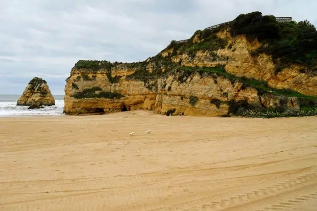 The Algarve in Winter: Portimão beaches