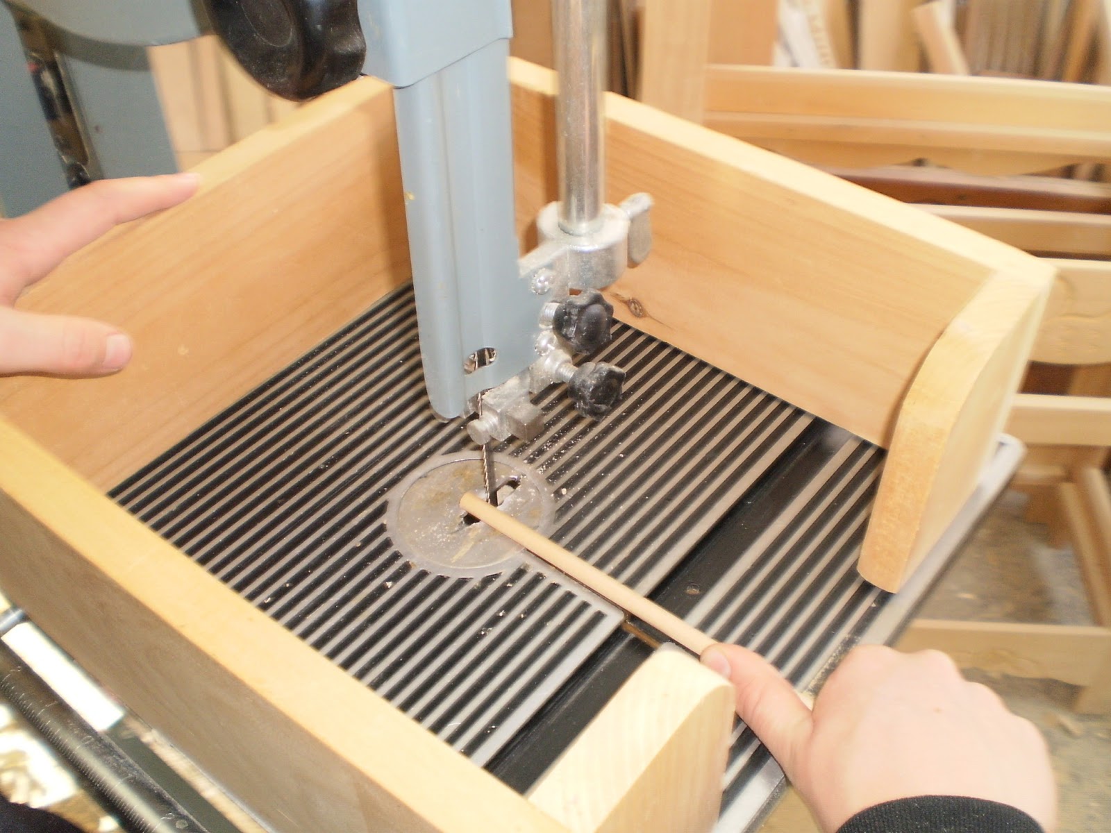Eugenie's Woodworking Blog Jig used to cut dowels safely and efficiently.