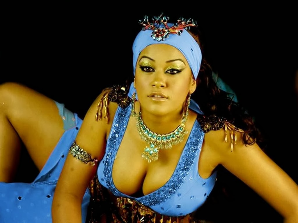 Mumaith_Khan_Hot_Photos1.jpg
