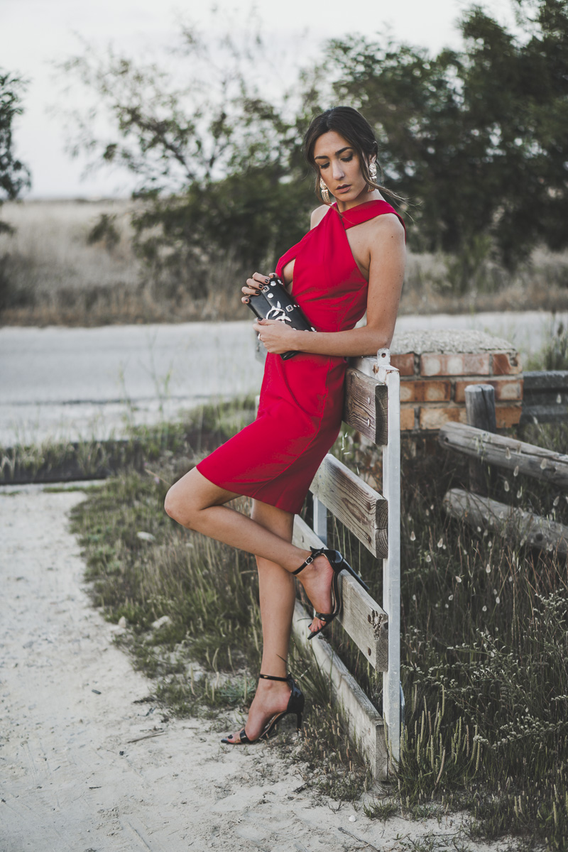 PARTY LOOK: RED DRESS + TENDENCIAS TRAJE DE BAÑO