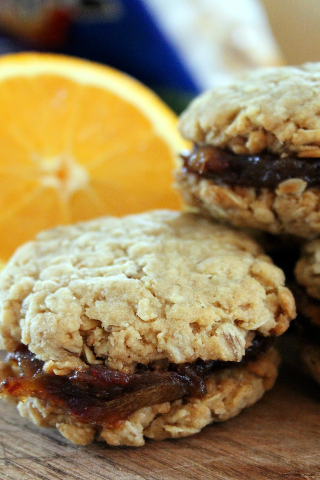 Jo and Sue: Old Fashioned Date Filled Oatmeal Cookies