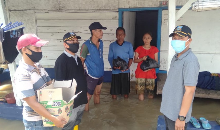 Pemerintah Kecamatan Cikande Salurkan Bantuan di 4 Desa Terdampak Banjir Luapan Sungai Cidurian