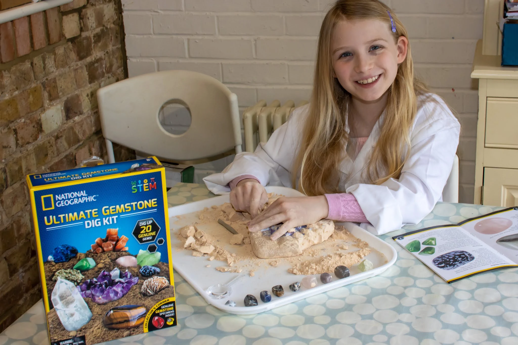 Review: Learning about Volcanoes, Gemstones, Dinosaurs and Sharks with  National Geographic Kits from Bandai - Counting To Ten