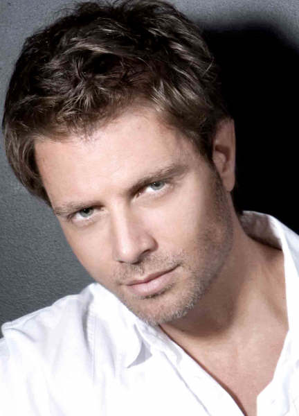Las Estrellas en la Web: Entrevista al actor y modelo Pablo Bellini