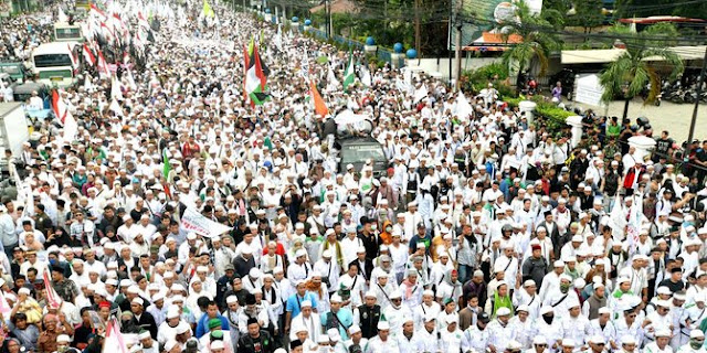 Perjalanan Ekstrim Malang-Jakarta Ditempuh Dengan Motor Buntut, Pria 70 Tahun Ini Siap Ikuti Demo Hari Ini