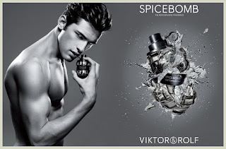 SPICEBOMB de Viktor & Rolf. Provocación e intimidación en un perfume especiado cuyo frasco tiene forma de una granada de mano.