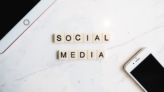 Excessive use of social media is also dangerous, take these precautions Excessive use of social media is also dangerous, take these precautions