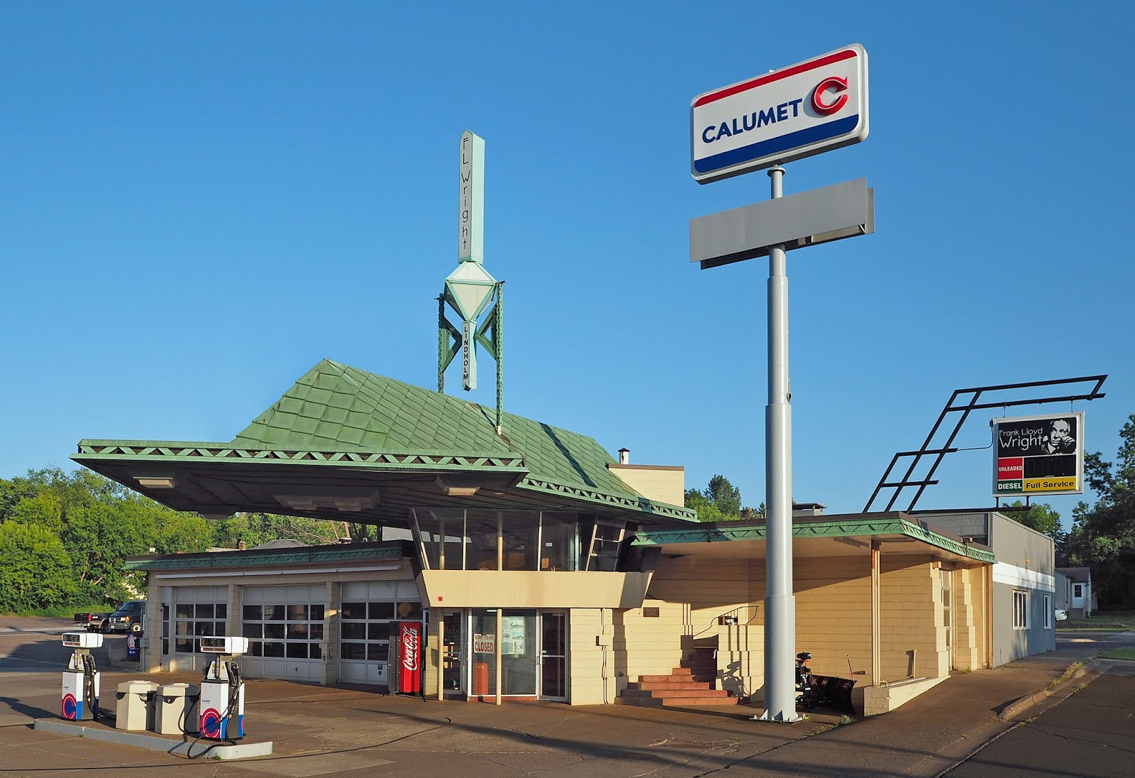 We Defy Augury Frank Lloyd Wright's Gas Station of the Future