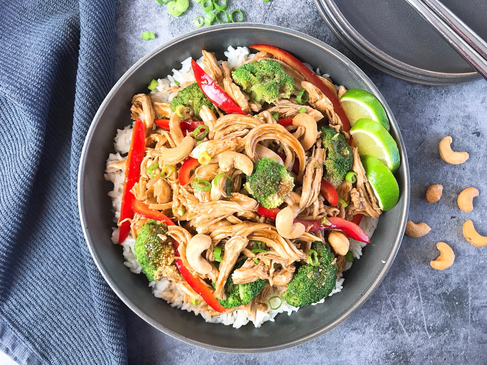 Easy Cashew Chicken with Broccoli and Bell Pepper