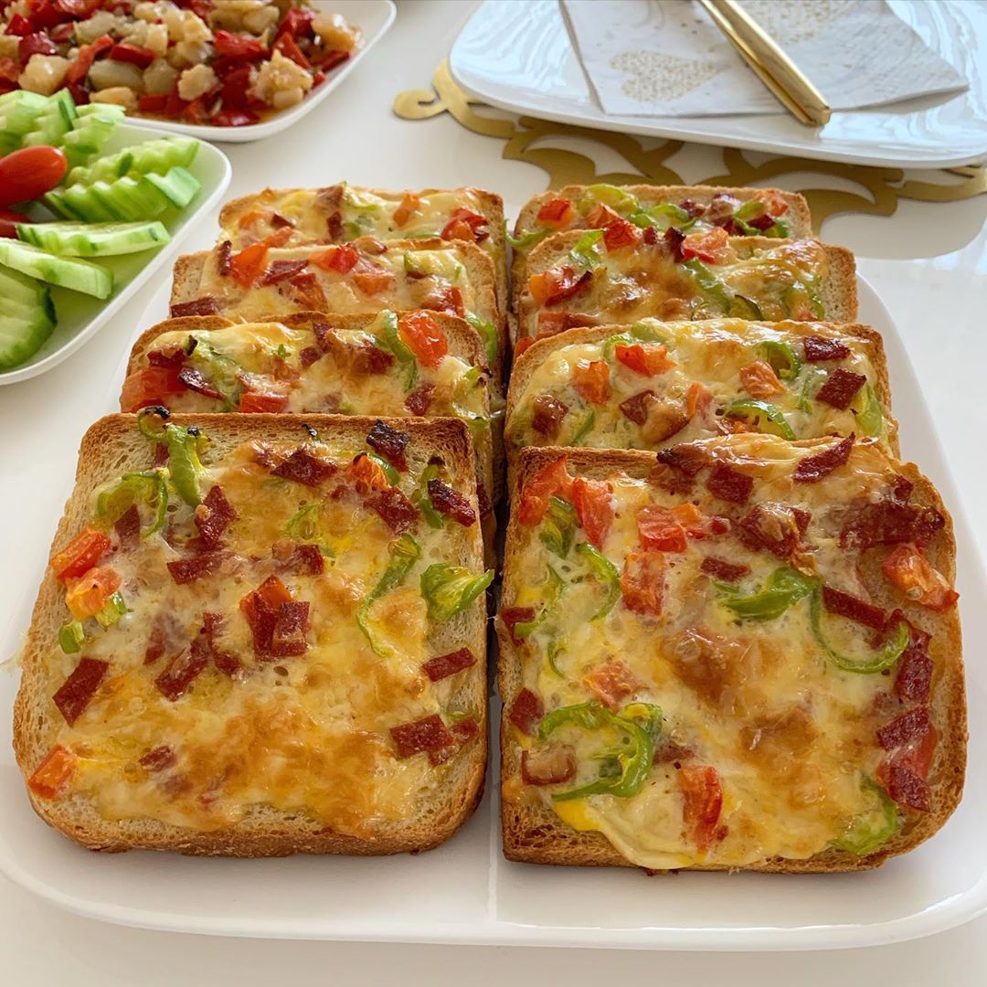 Kahvaltılık Yalancı Pizza Pratik Tarifim