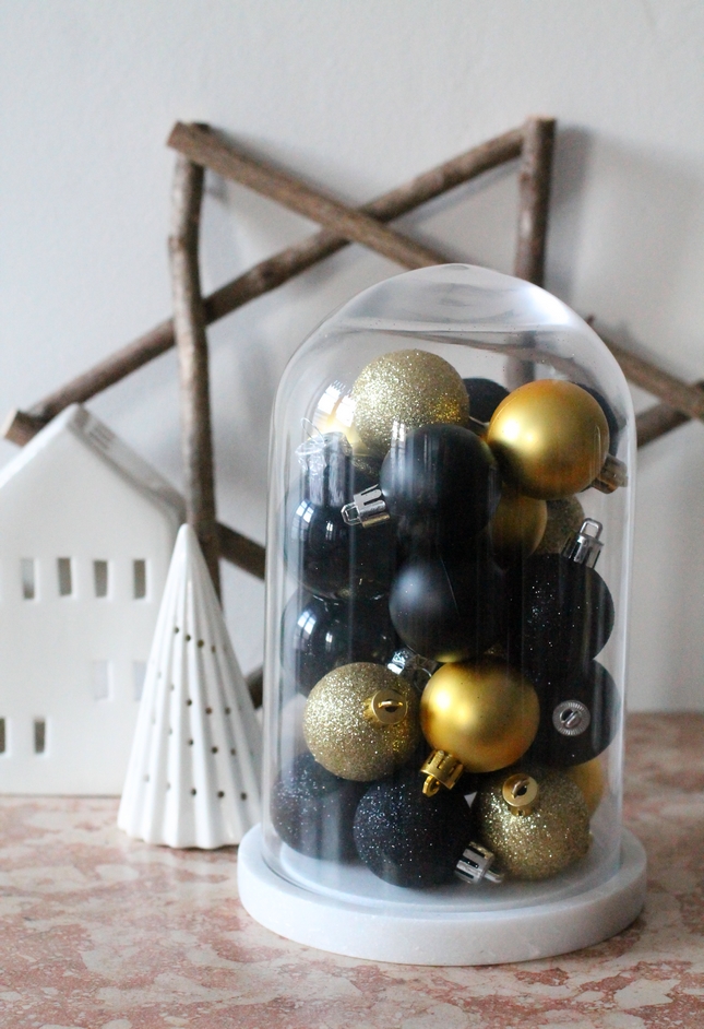 Image de Etoile: Boule De Noel Babou