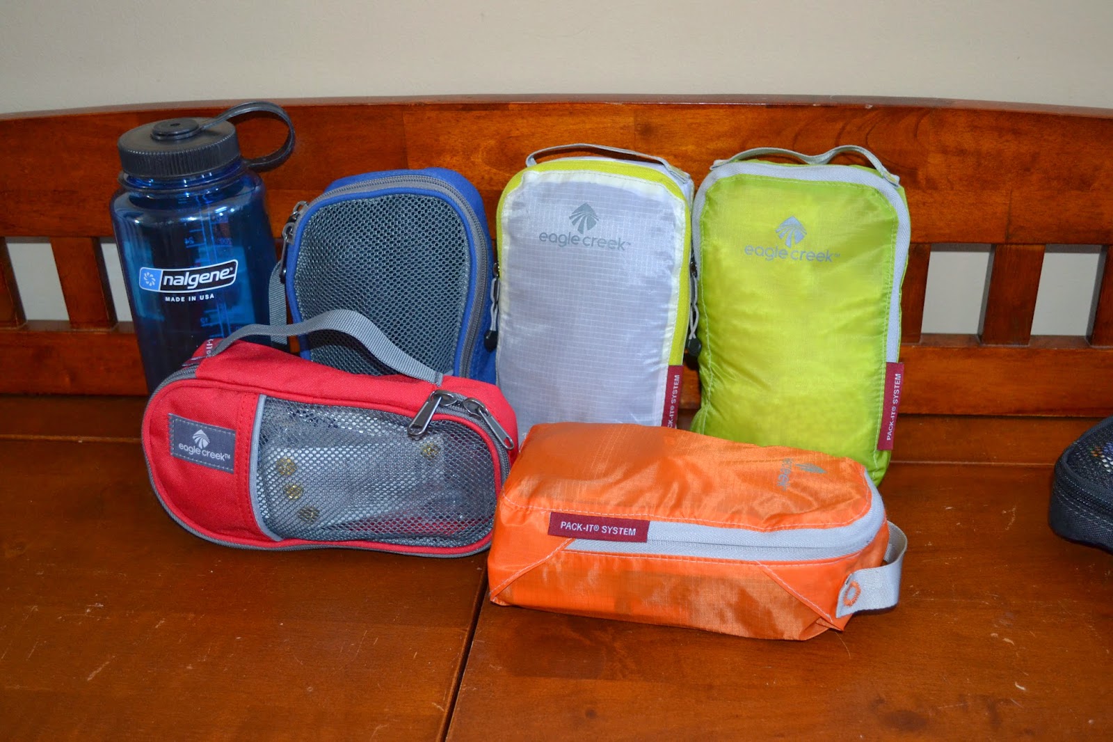 Gear Nerd 007 Eagle Creek Packing Cubes (quarter and full, including Specter)