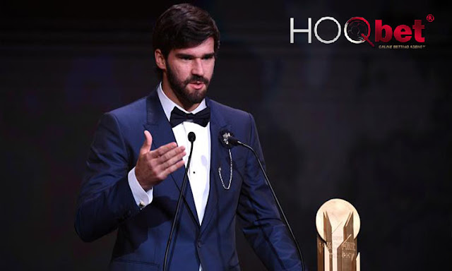 Alisson Becker Raih Yachine Trophy Pertama https://www.liputanskor.com/