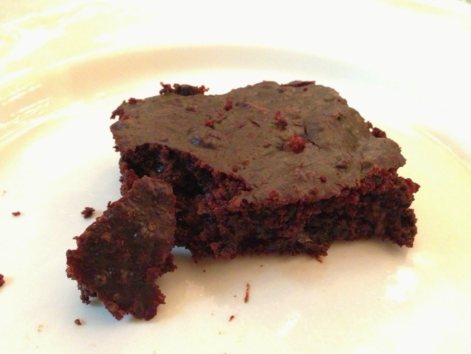 Gabrielle Meyer Chocolate Peanut Butter Oatmeal Cake (THM S)