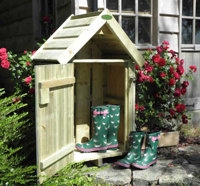 outdoor "house" for boots / wellies